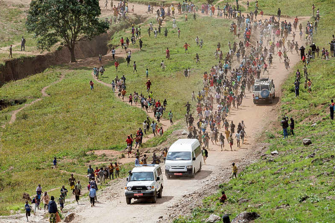 Cash-strapped UN refugee agency to cut more jobs